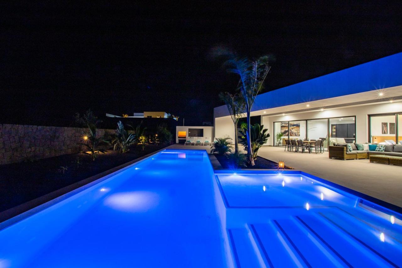Villa Macan เตกีเซ ภายนอก รูปภาพ